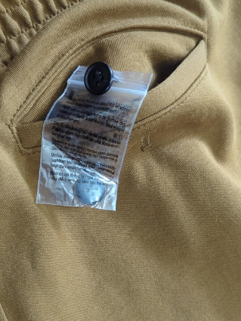 Uniqlo Comfy Ankle Barrel Pants - Picture 4 of 8